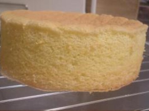 基本 しっとりふわふわスポンジケーキ レシピ 作り方 By ロップイヤーももちゃん 楽天レシピ 基本 しっとりふわふわスポンジケーキ レシピ 作り方 By ロップイヤーももちゃん 楽天レシピ